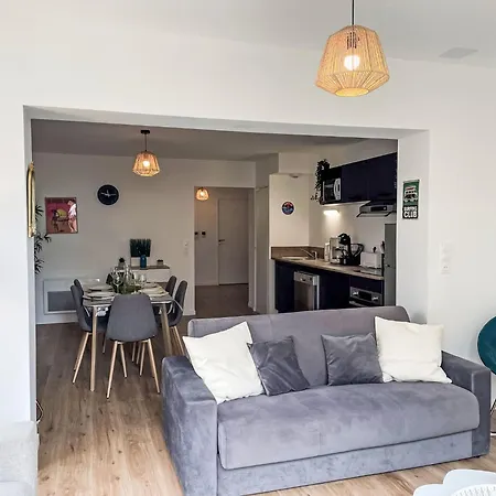 Cap Ocean-10 By Interhome